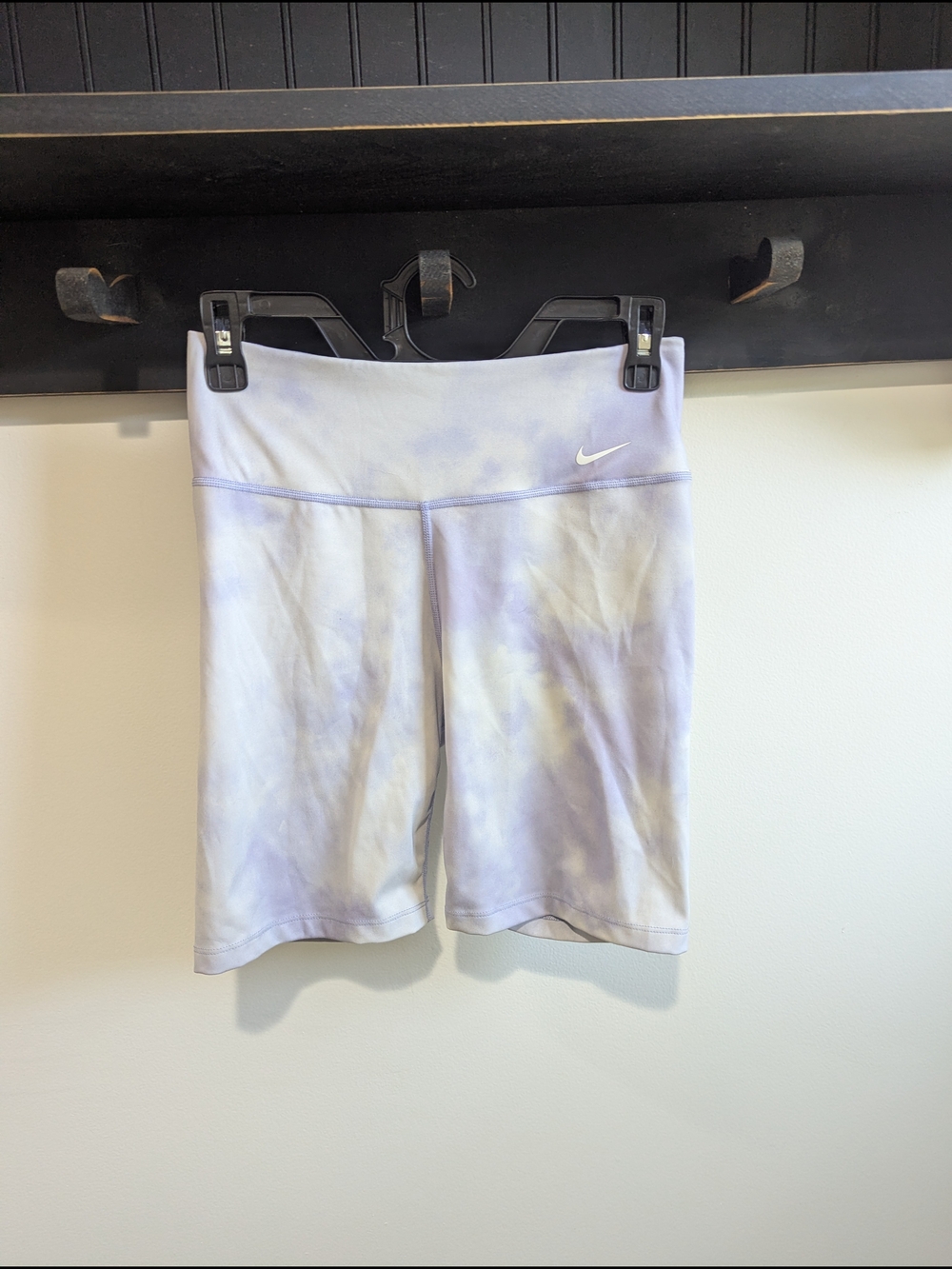 Nike Women's Light Purple Tie-Dye Bike Shorts
